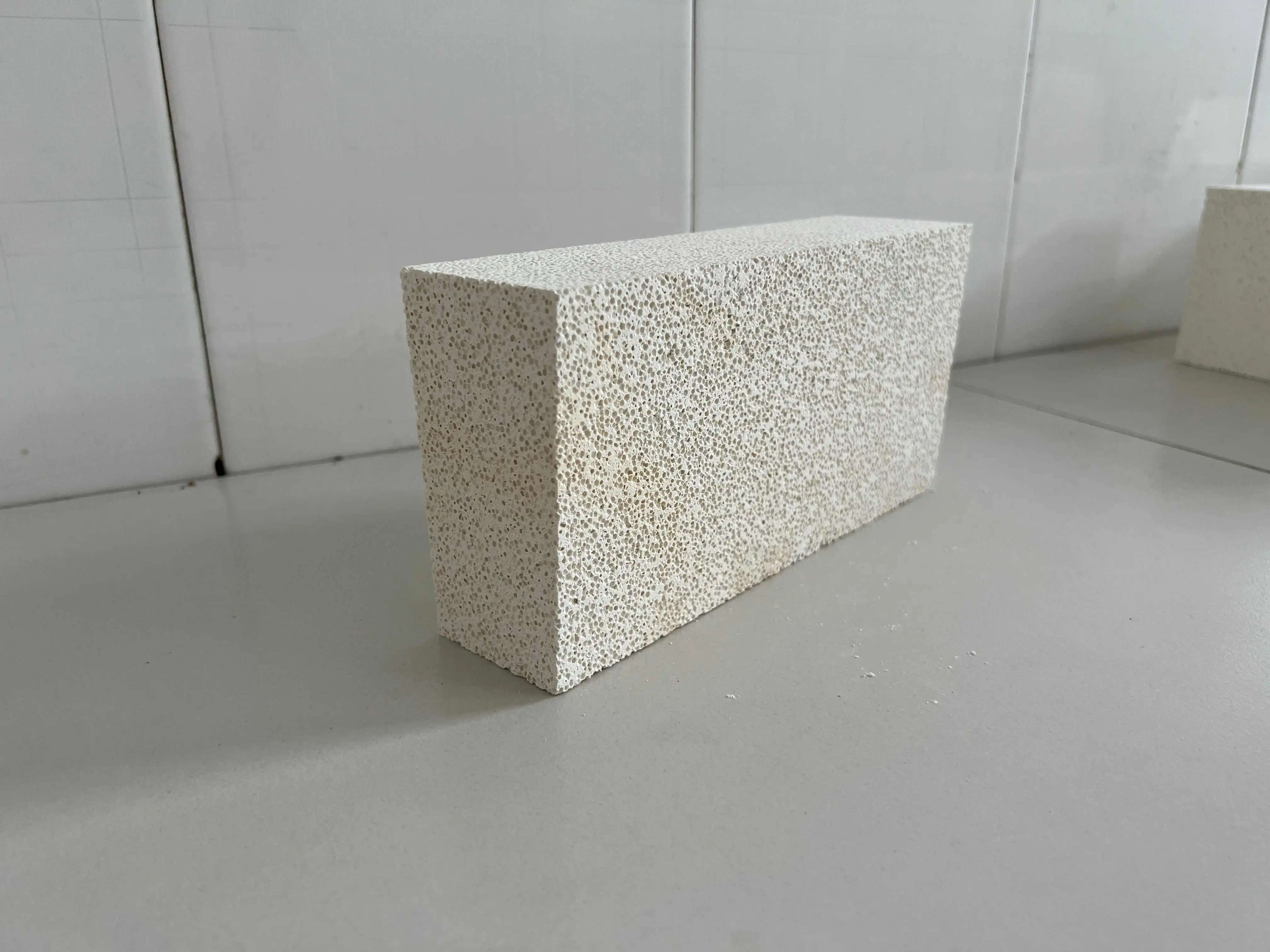 Why Are Light Weight Mullite Bricks Recommended for Chemical and Power Plants?